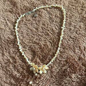 Elegant Pearl Necklace with Gold Accents